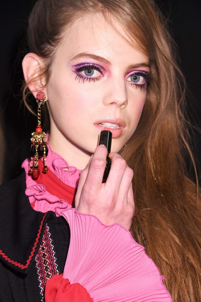 Anna Sui 60. makeup Twiggy inspired doll look Anna Sui 60. makeup Twiggy inspired doll look