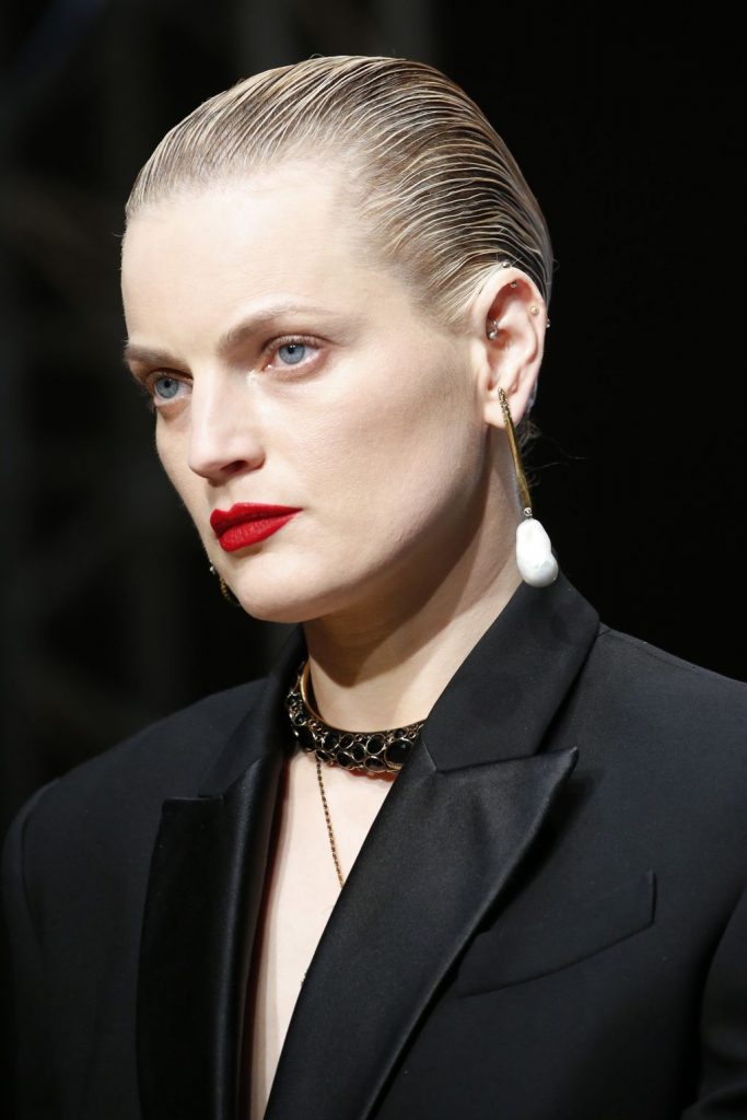 Alexander McQueen makeup red lipstick Alexander McQueen makeup red lipstick