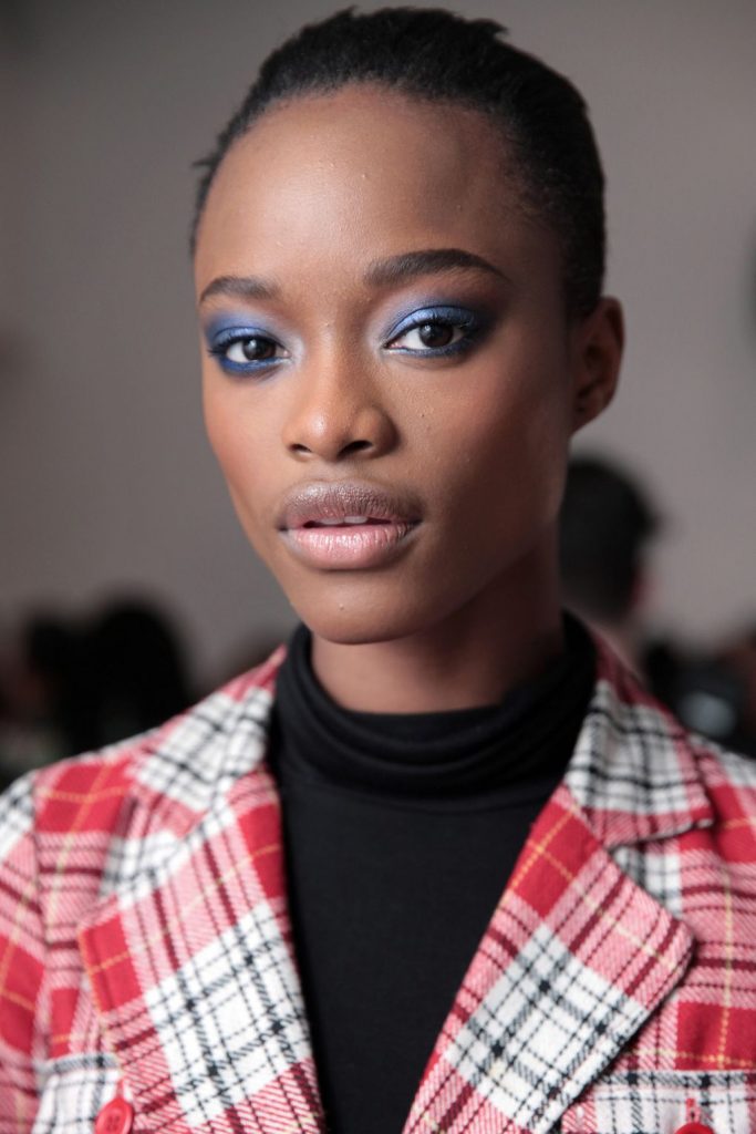 Carolina Herrera color smoky eye makeup trends 2018 Carolina Herrera color smoky eye makeup trends 2018